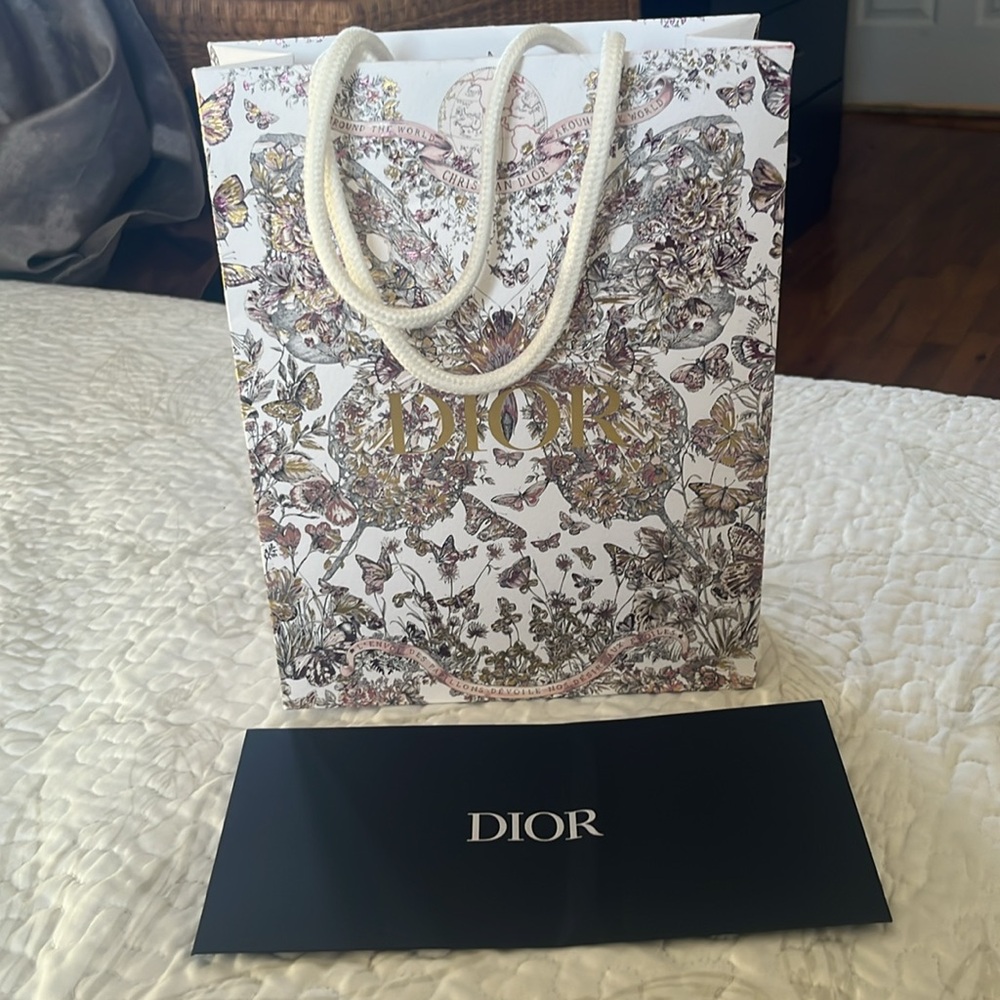 DIOR    Paper bag